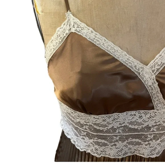 Vintage Betsey Johnson Pleated Lace Gold Dress - Picture 10 of 12